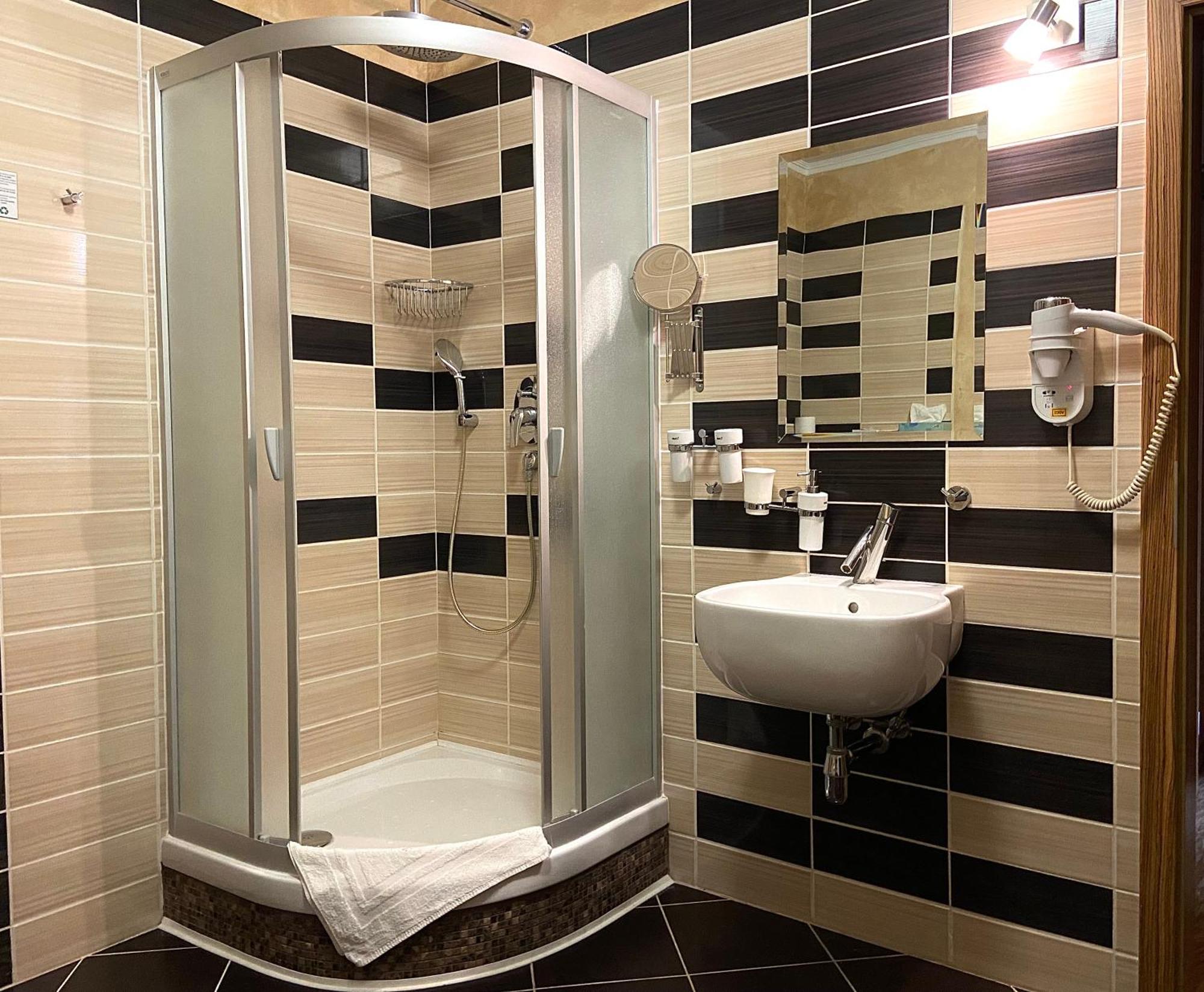 Wellness Hotel Beethoven Chomutov Bagian luar foto
