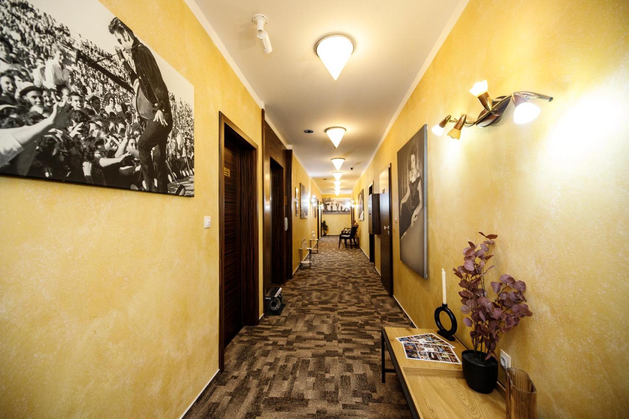 Wellness Hotel Beethoven Chomutov Bagian luar foto