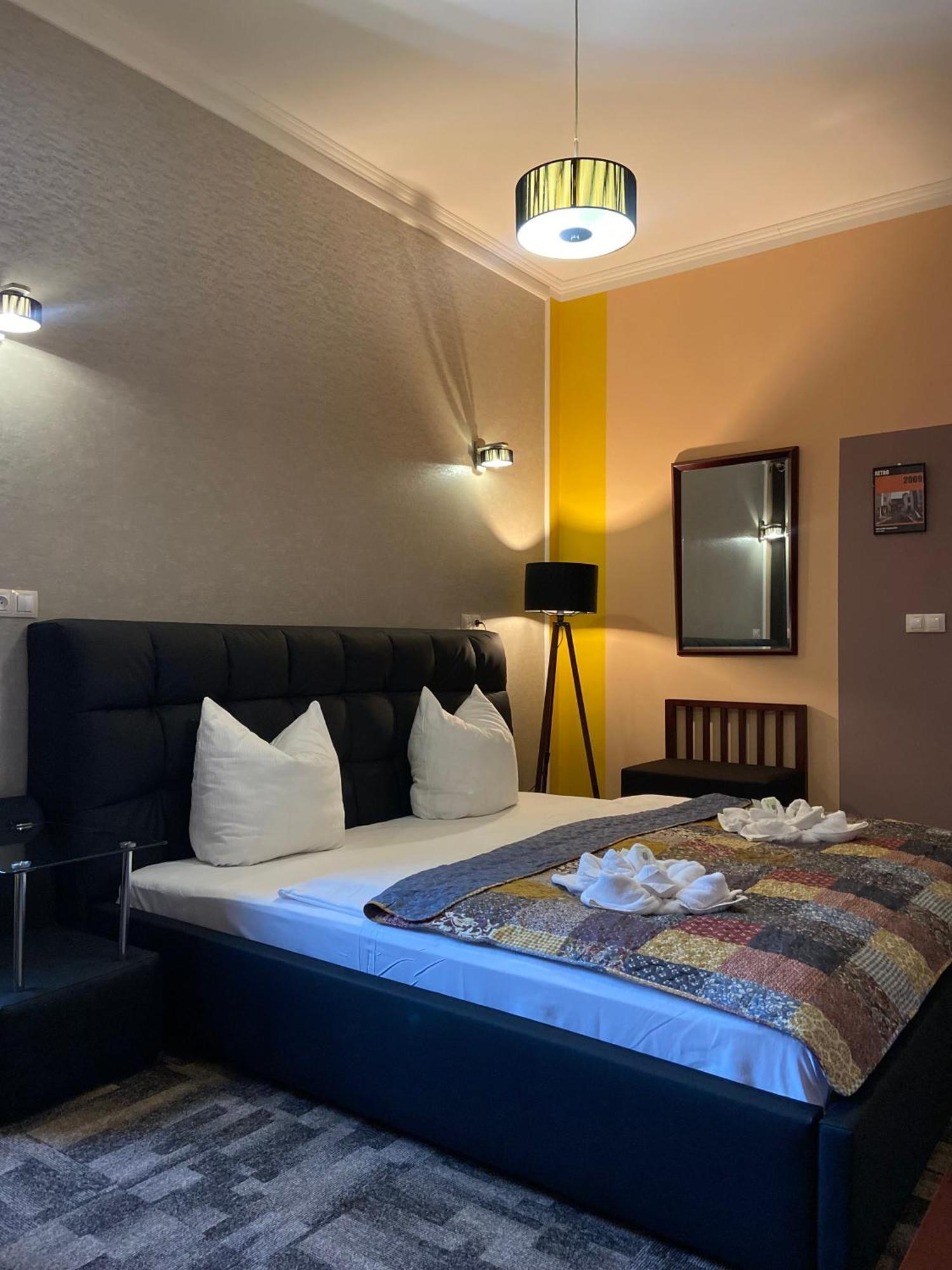 Wellness Hotel Beethoven Chomutov Bagian luar foto