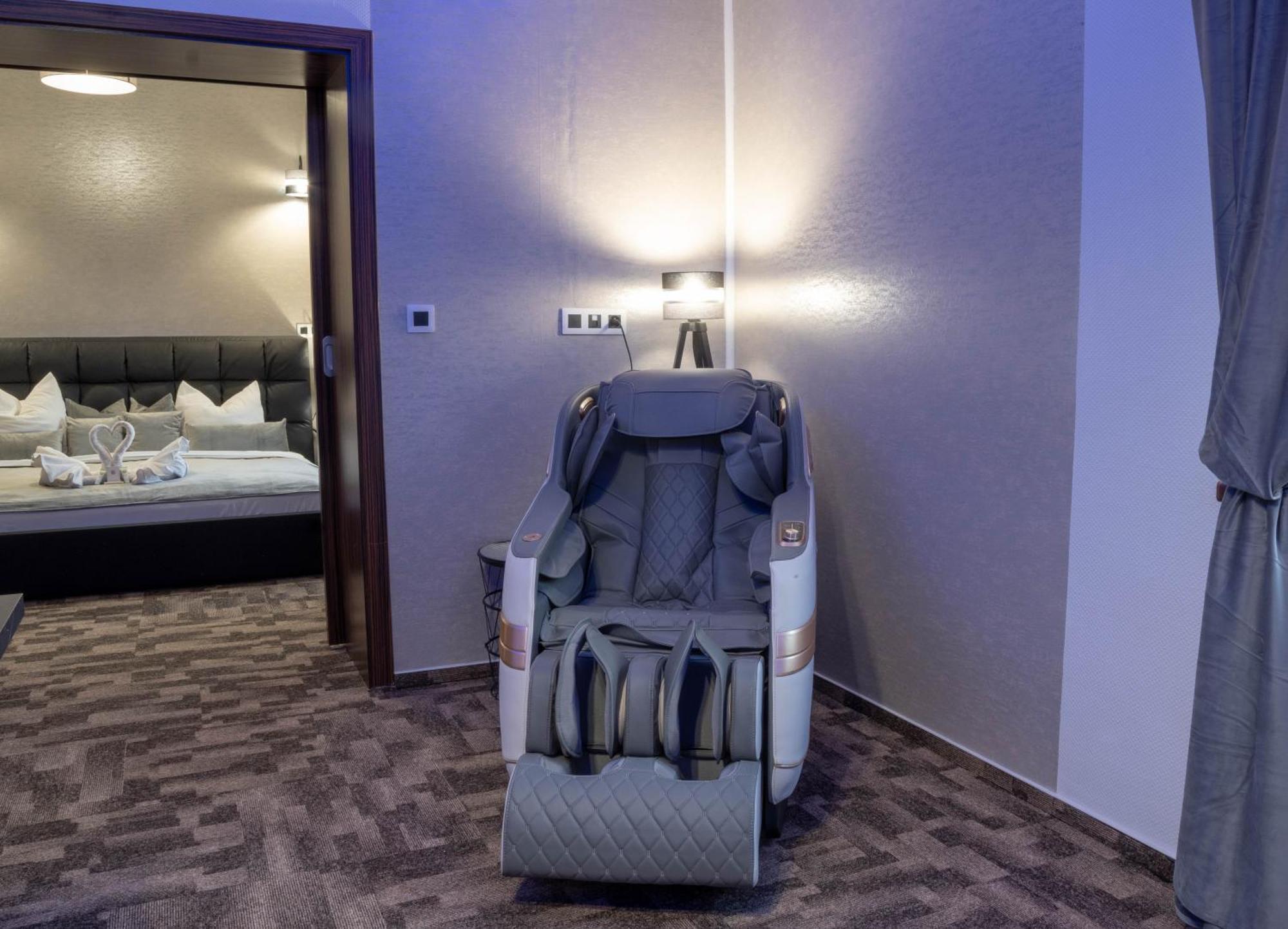 Wellness Hotel Beethoven Chomutov Bagian luar foto