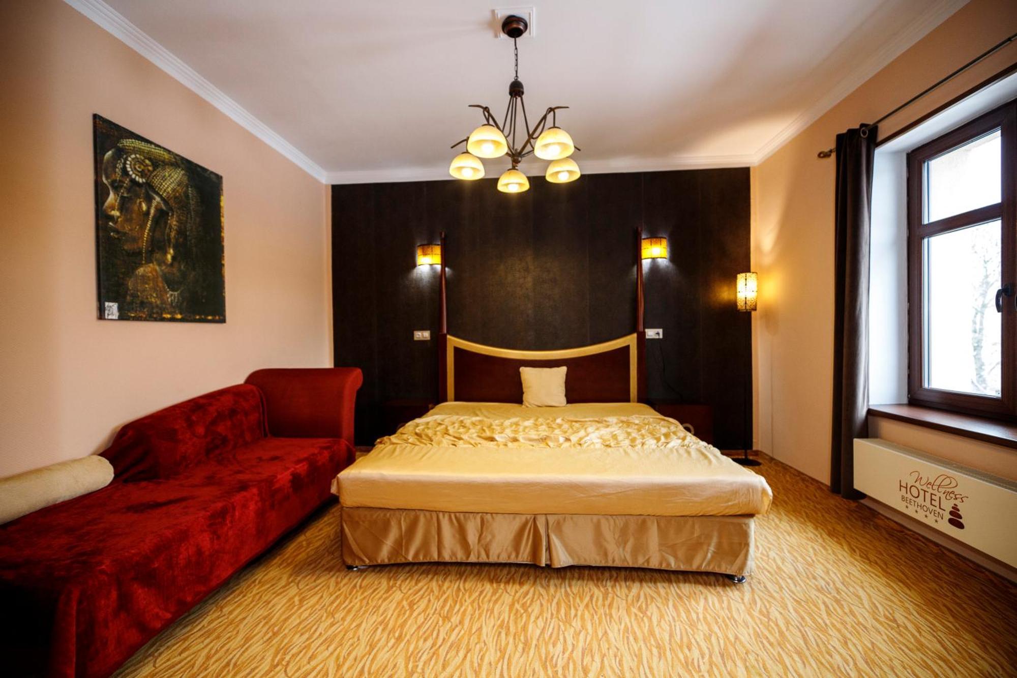 Wellness Hotel Beethoven Chomutov Bagian luar foto